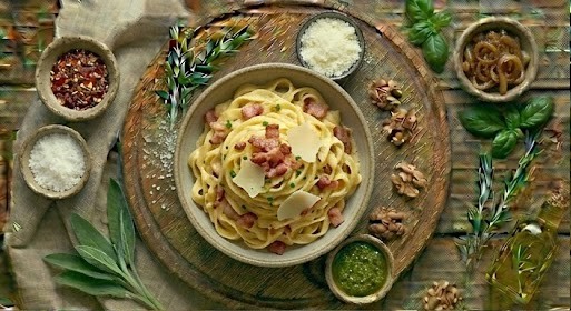 Тальятелле з беконом