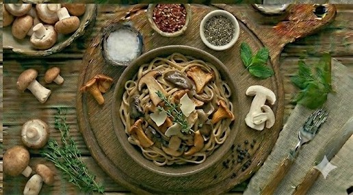Паста з грибами