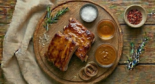 Свинячі реберця в меді