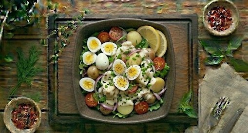 Салат з перепелиними яйцями