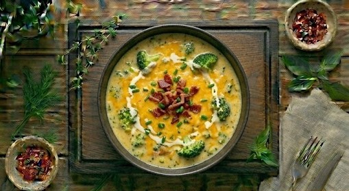 Суп з броколі та сиром